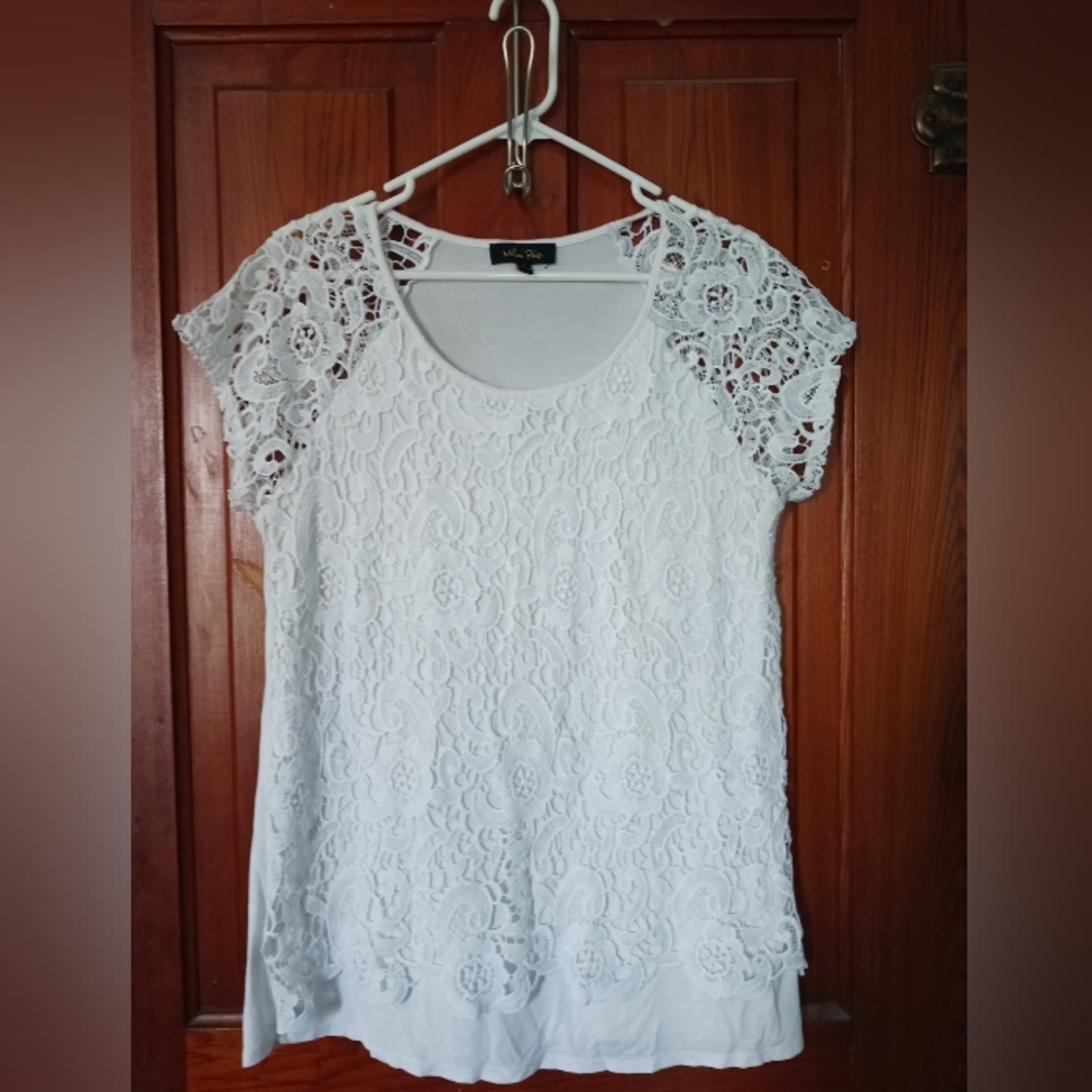 Elegant White Lace Dress